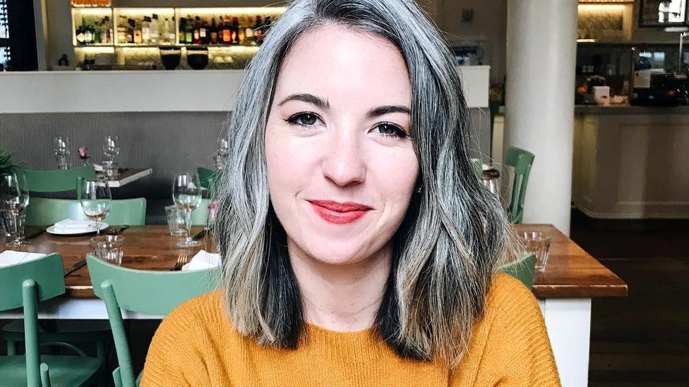 8 Tips for Transitioning to Gray Hair - L'Oréal Paris