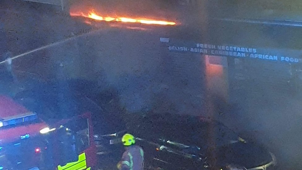 Пожар в магазине в Уэстклиффе