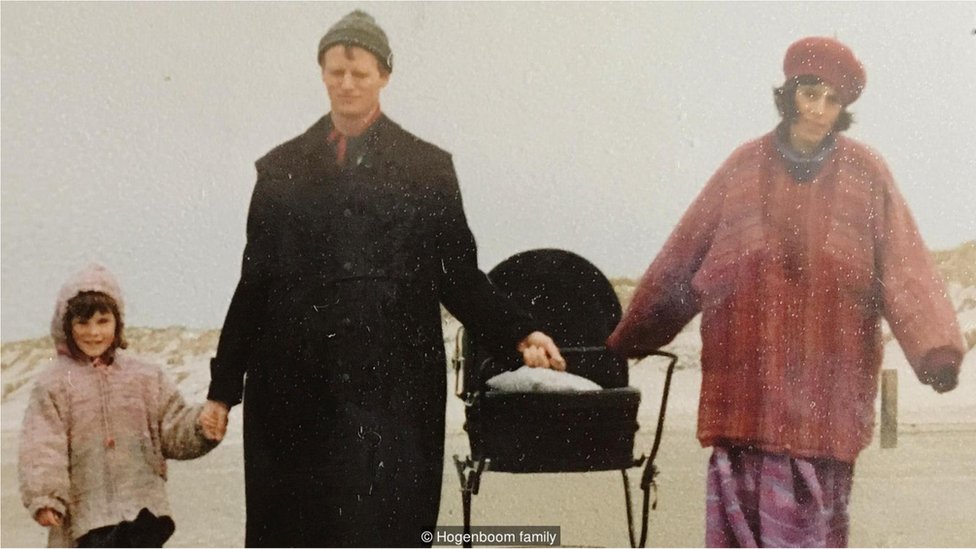 La demencia de Piet empezó relativamente pronto, cuando tenía 50 años. Foto: Familia Hogenboom. Piet y su familia. Foto: Familia Hogenboom.