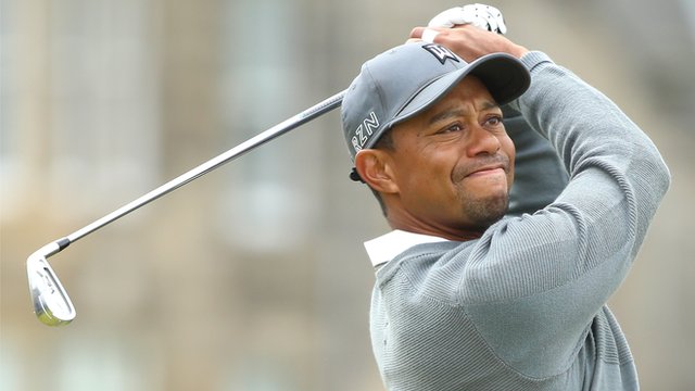 Tiger Woods bogeys back-to-back holes