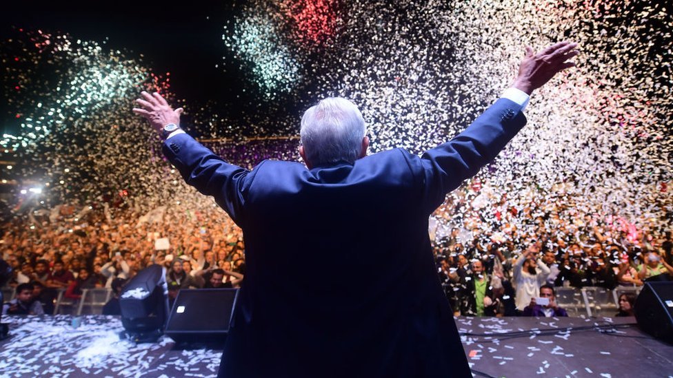 Andrés Manuel López Obrador, durante su discurso tras ganar las elecciones en el Zócalo de la Ciudad de México.