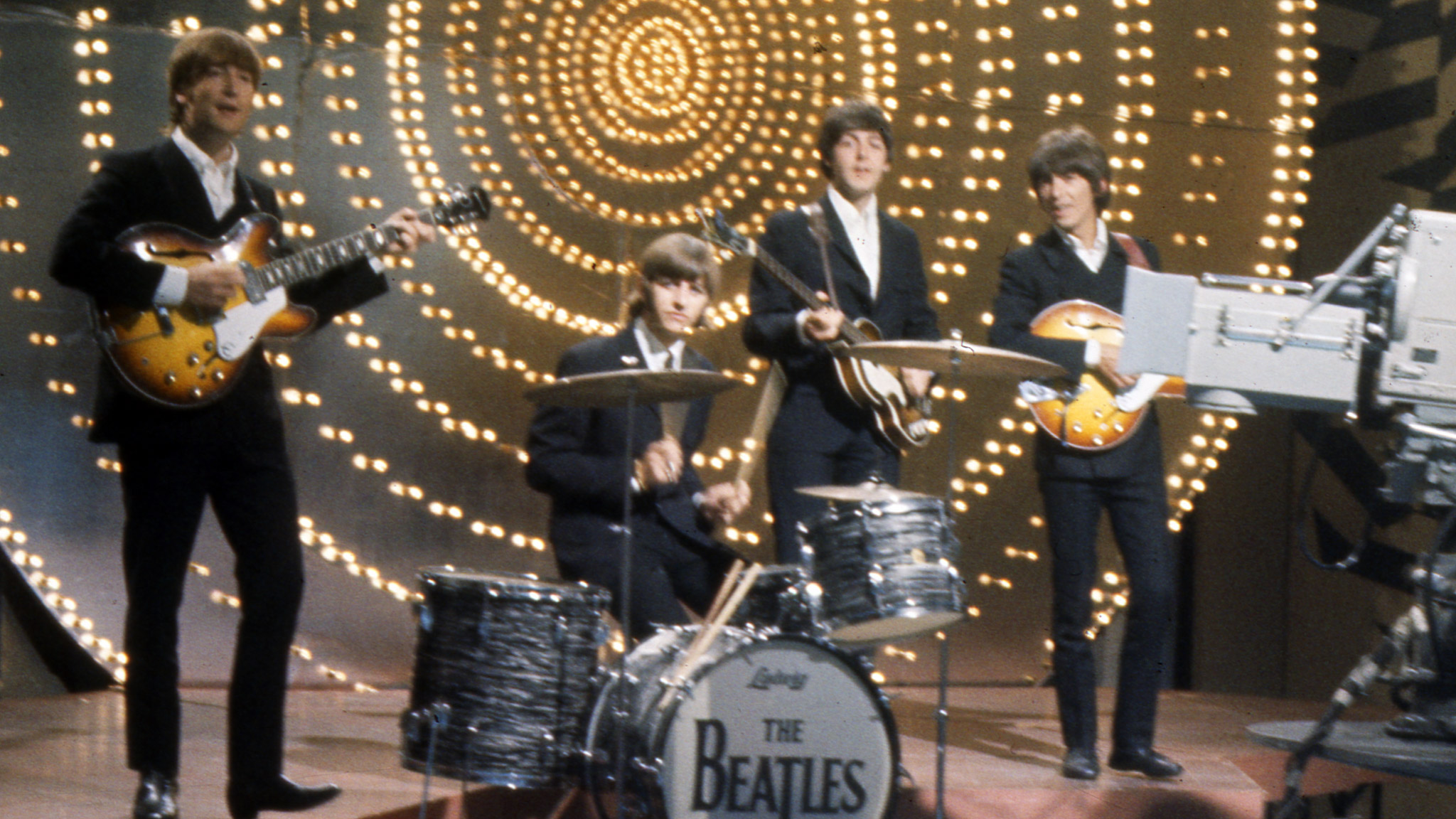 Clip of 'lost' Beatles Top the Pops performance unearthed - BBC News