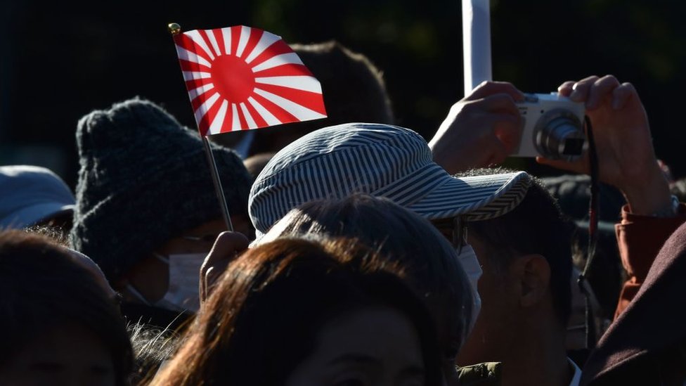A bandeira do Sol Nascente ou Kyokujitsu-ki, seu nome em japonês