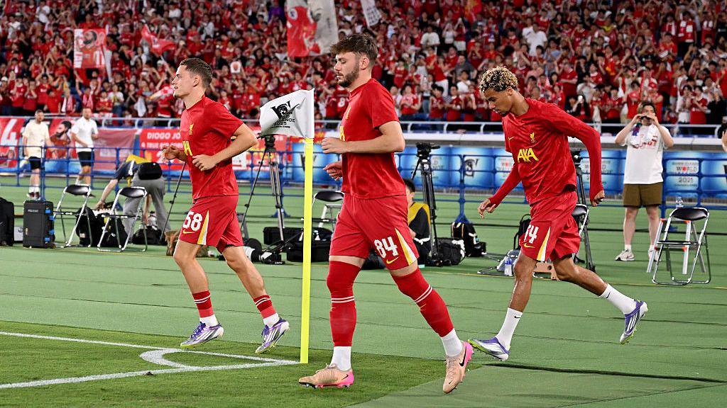 Arne Slot's Liverpool 'out of this world' at times at Ipswich as new tactics unveiled, says Jamie Carragher | Football News | Sky Sports