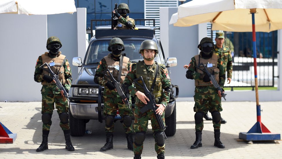 أفراد من القوات المسلحة أثناء تأمين القمة العربية في فبراير/شباط 2019