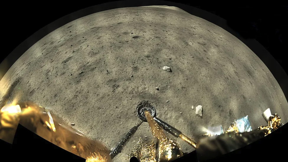 嫦娥五號在月球正面西北方著陸。