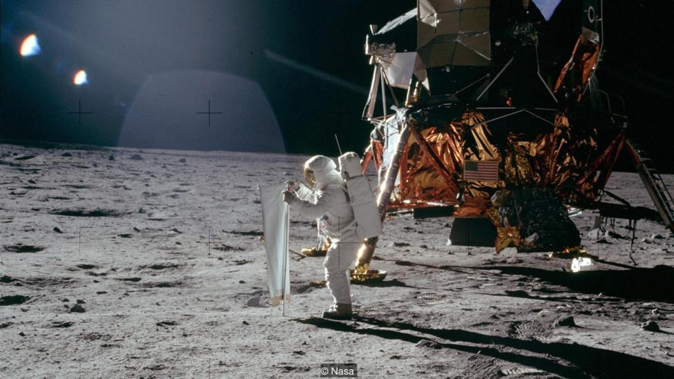 50 năm chinh phục Mặt Trăng qua 50 con số: Vận tốc, khoảng ...