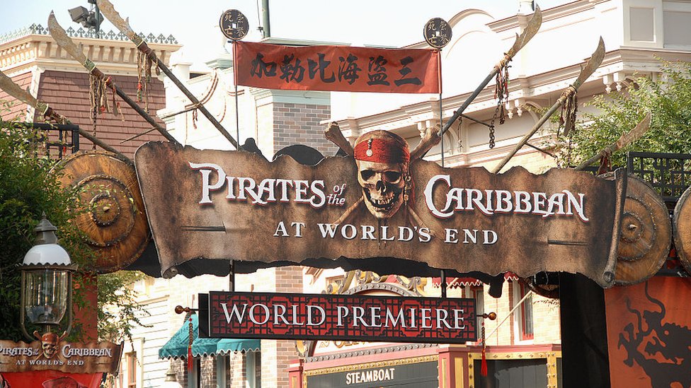 La premier de la película "Piratas del Caribe - En el fin del mundo"