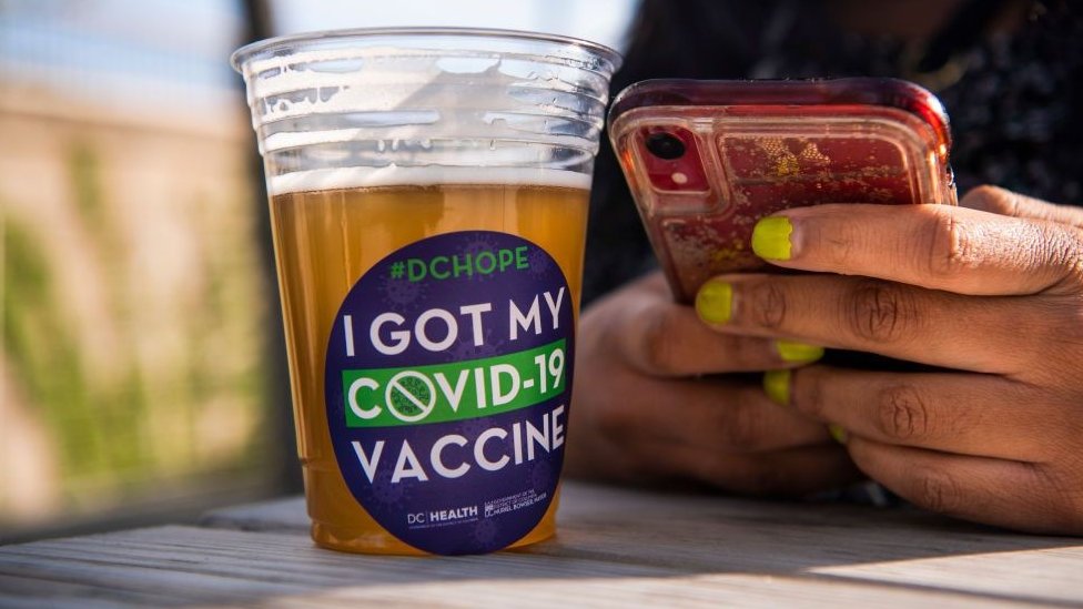 Free beer given away for vaccinated people in the US