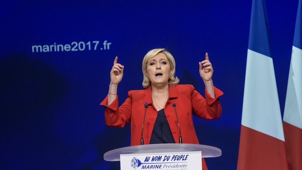 La postura antiinmigración y en contra de la Unión Europea son fundamentales en la propuesta de Le Pen. Marine Le Pen