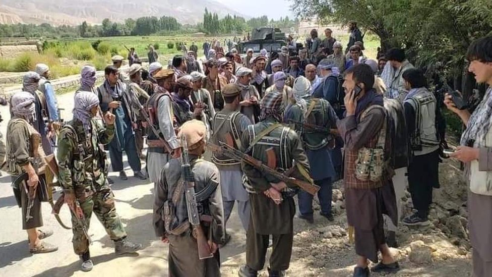 Combatientes del FRN en Panjshir