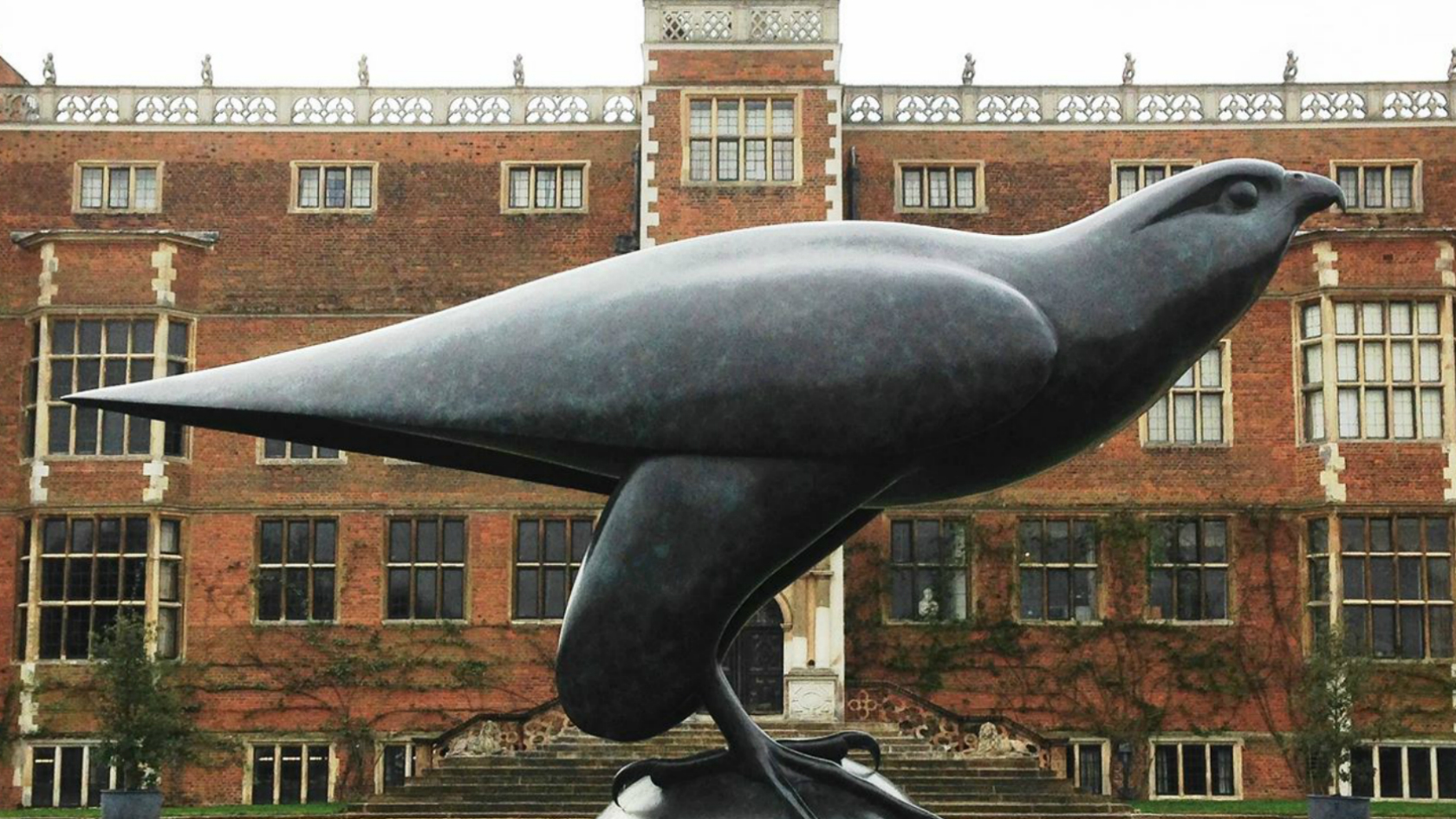 BBC Local Live Beds, Herts & Bucks on Monday 24 August 2015 BBC News