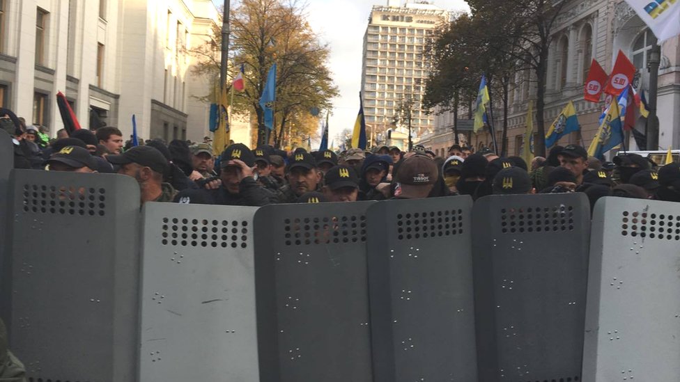 активісти