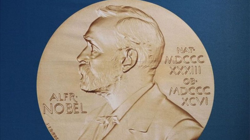 Medalla con la cara de Alfred Nobel