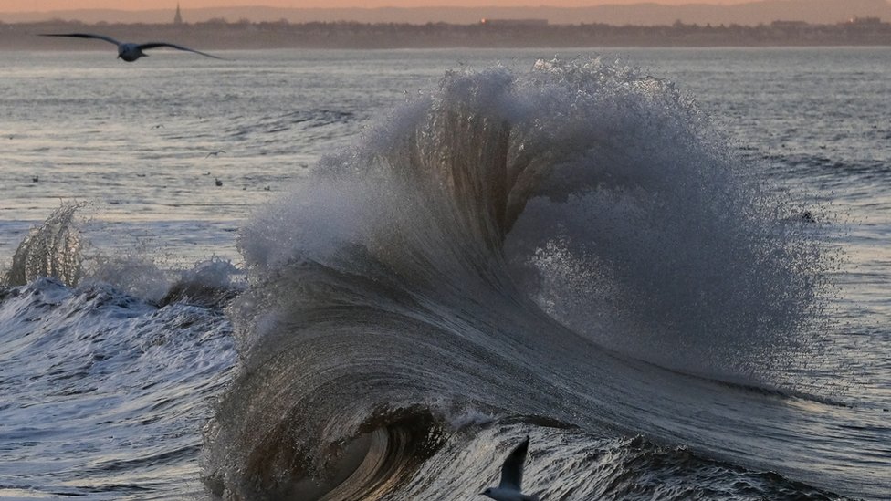 Wave in UK