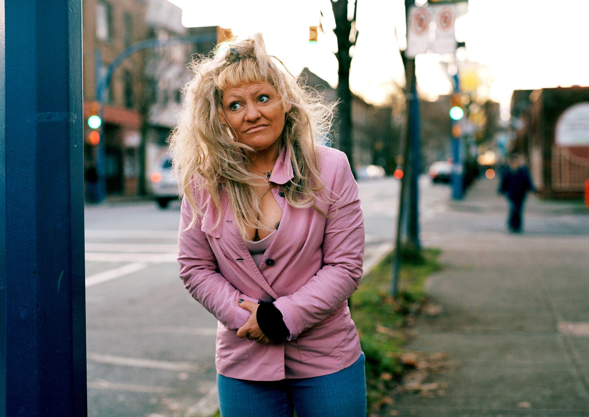 Кристина, одна из героев проекта Карли Кларк «Помни меня» в центре Ванкувера, Истсайд