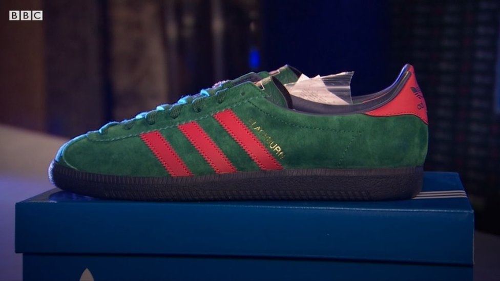 Emigrate tape Bearing circle Bids for limited edition Adidas trainers reach over £40k - BBC News