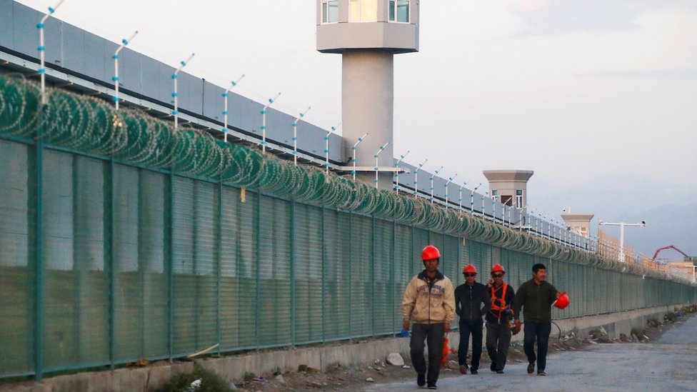 Kamp-kamp di Xinjiang secara resmi disebut sebagai 