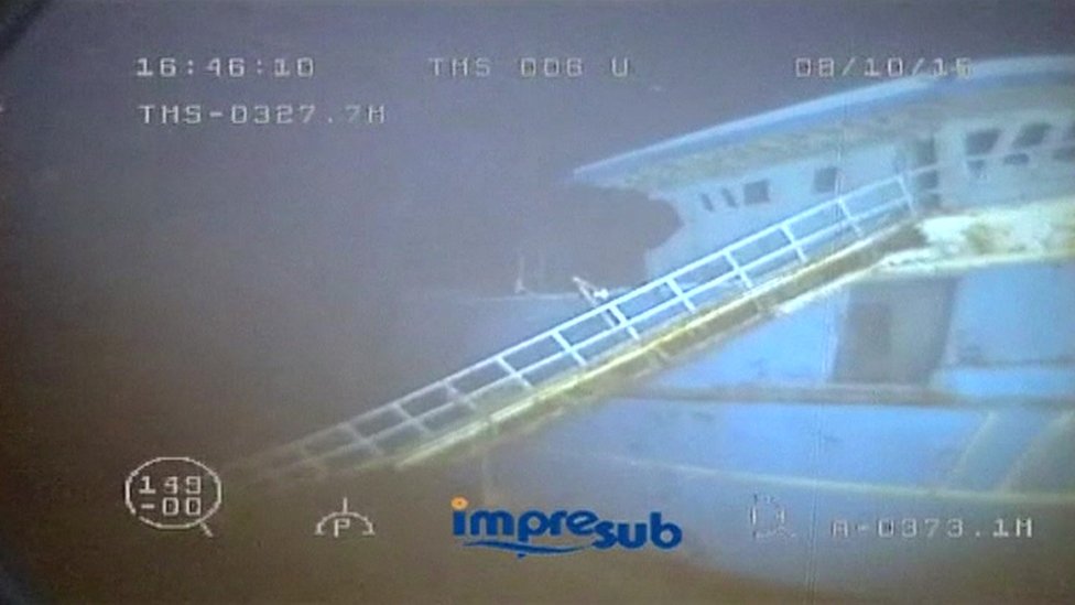 Кадр из подводной съемки затонувшего судна