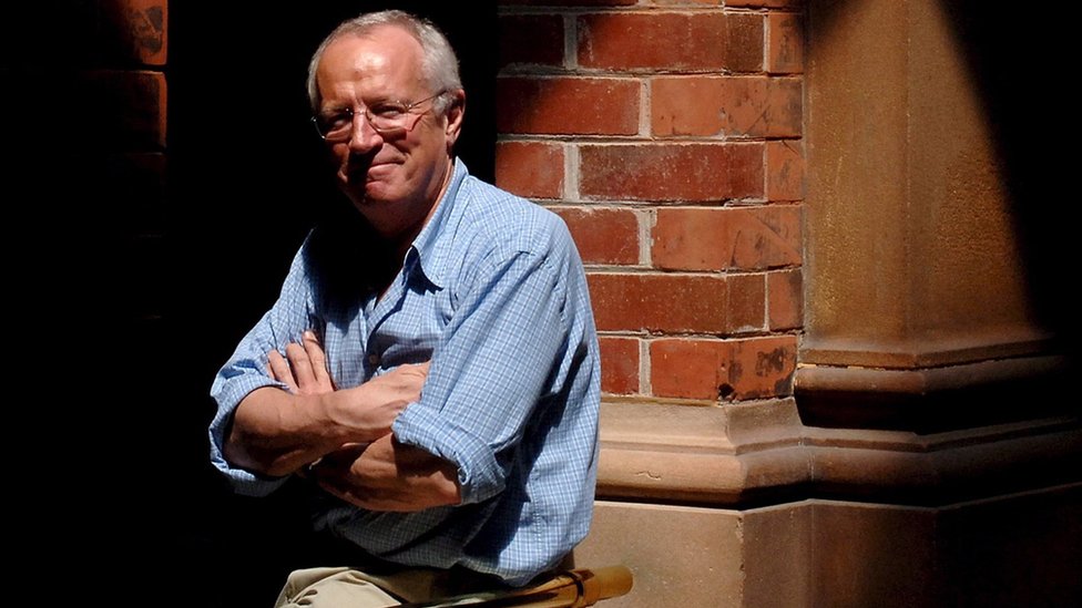 Journalist Robert Fisk poses for a photograph in Sydney, Australia, 06 March 2006 (Reissued 01 November 2020)