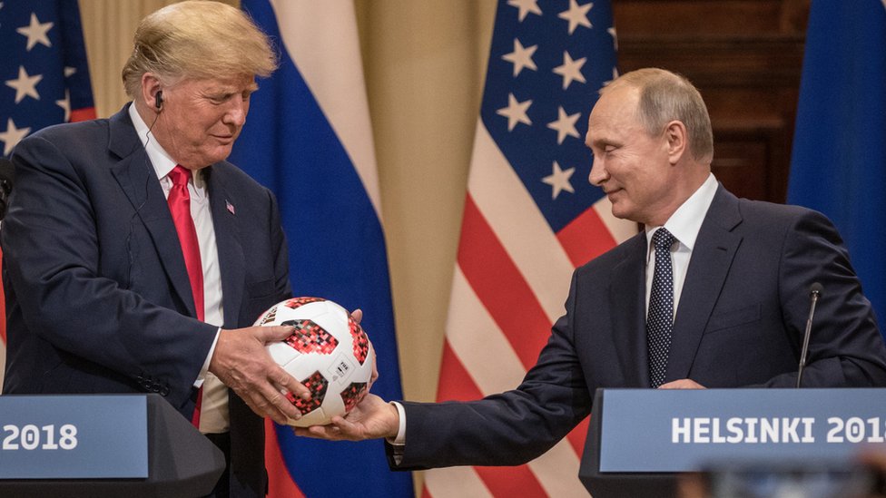 Putin Trump'a top veriyor.