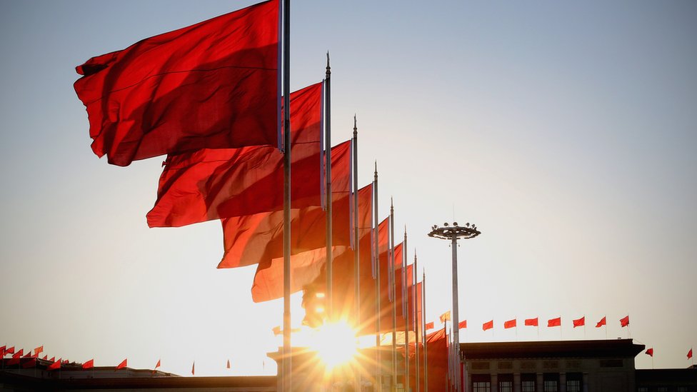 Китайские флаги в Пекине