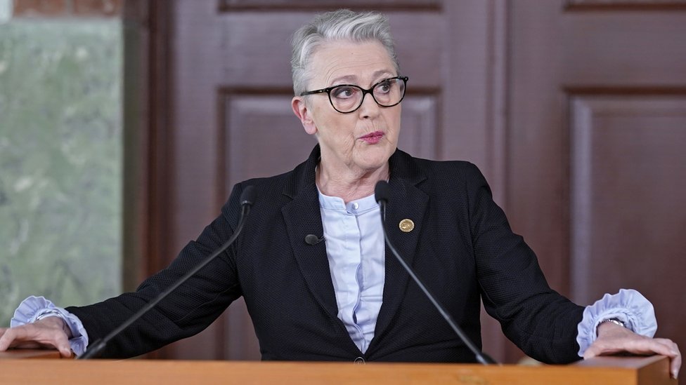 Berit Reiss-Andersen mengumumkan pemenang di Oslo.