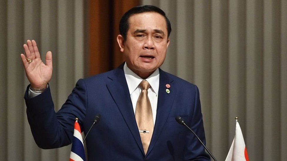 رئيس الوزراء الحالي، برايوت شان-او-شا، أعلن أيضا يوم الجمعة عن عزمه خوض سباق الانتخابات لمنصب رئيس الوزراء في الانتخابات الجارية.