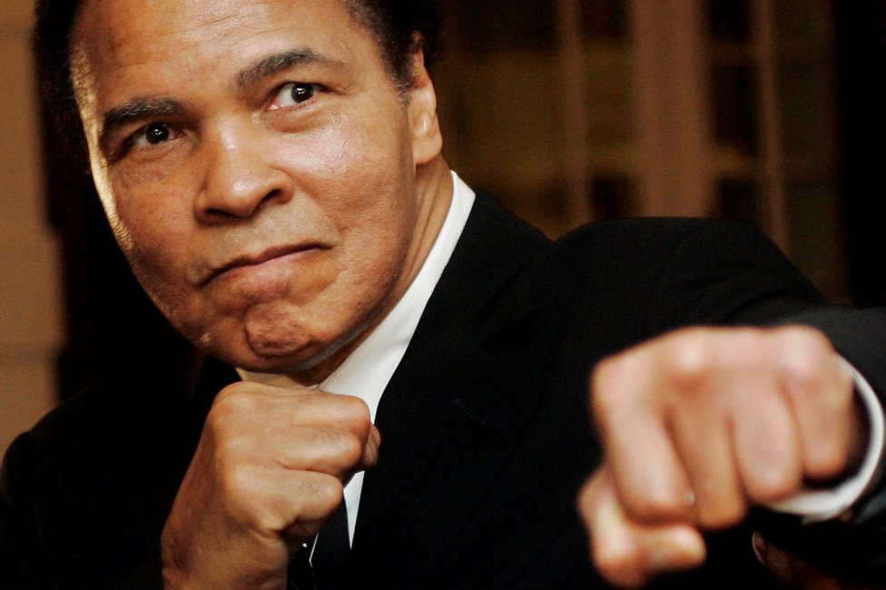 Boxing legend Muhammad Ali dies at 74 - BBC News