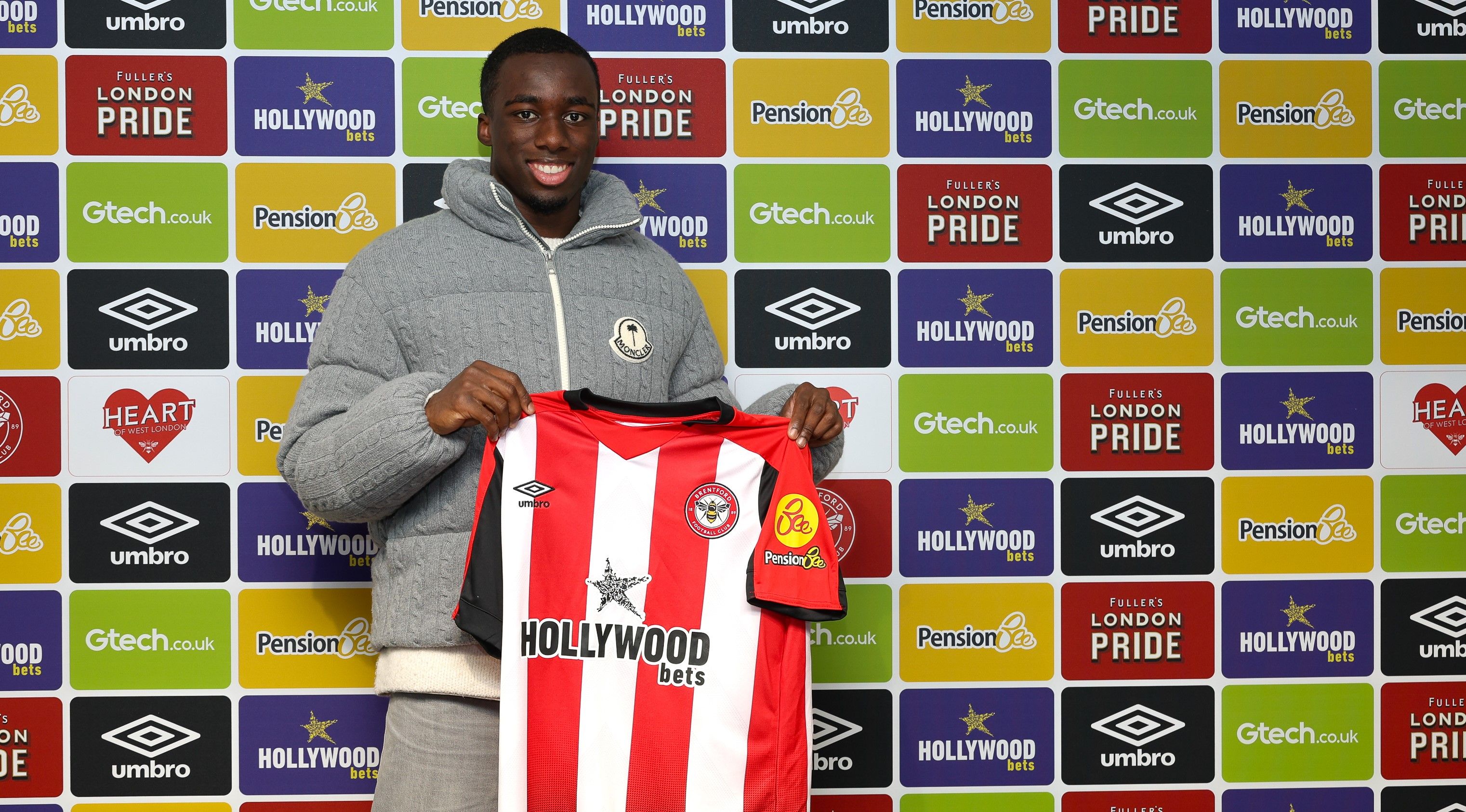 Brentford sign defender Michael Kayode on loan from Fiorentina - BBC Sport
