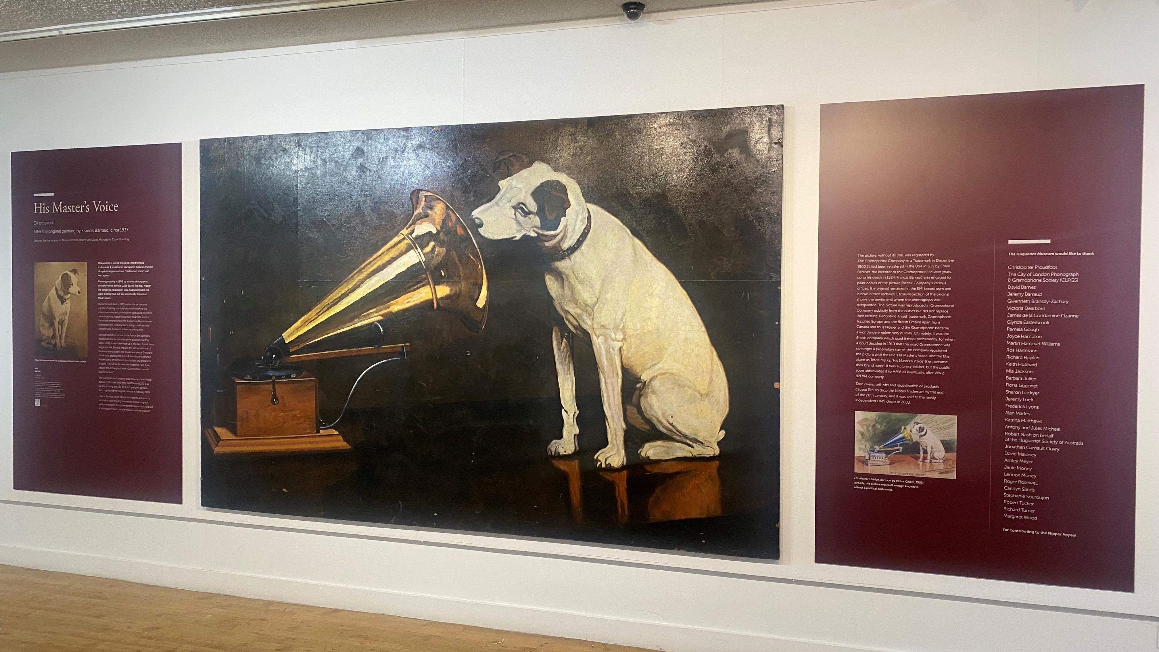 グラハム・クラーク　イヤーオブザドッグ Iconic Nipper painting acquired by Huguenot Museum in Rochester