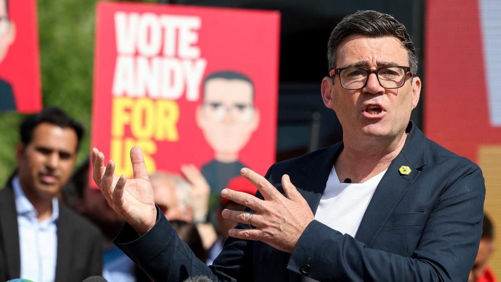 UK net migration needs to fall further, says Andy Burnham - BBC News