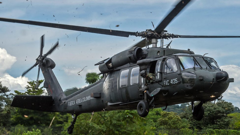 helicóptero Black Hawk