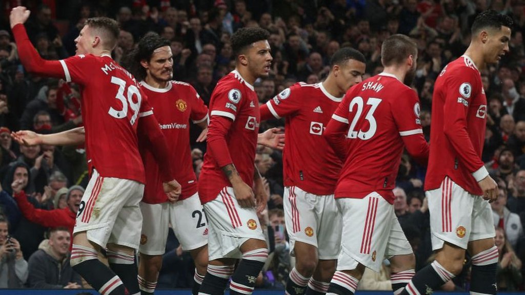 Manchester United 3-1 Burnley: Cristiano Ronaldo on target as hosts move into top six