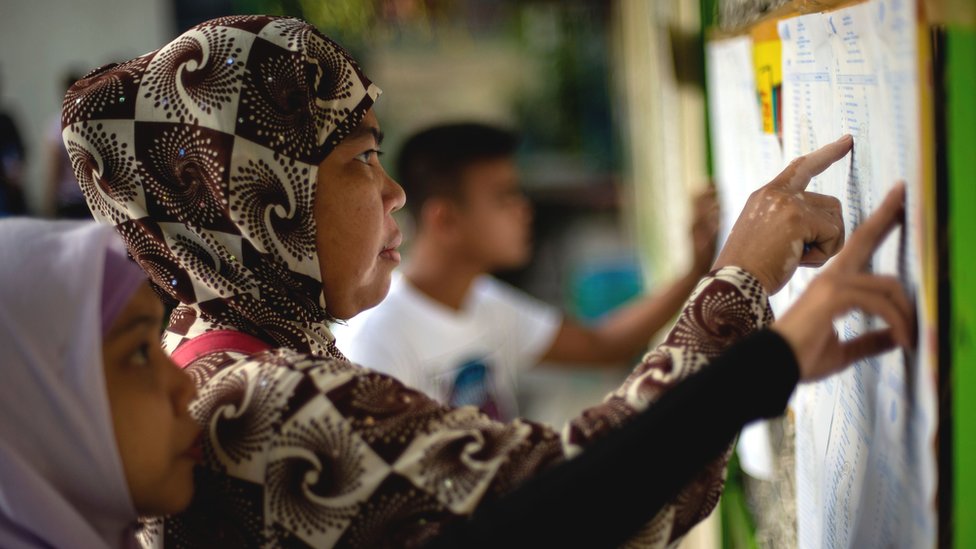 Philippines holds autonomy referendum in restive Mindanao
