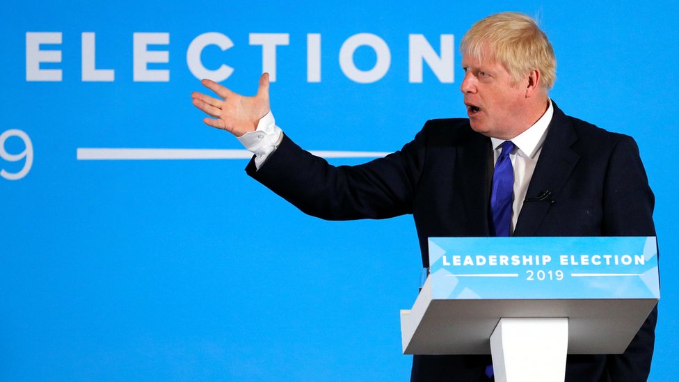 Борис Джонсон обращается к предвыборной кампании в Ноттингеме