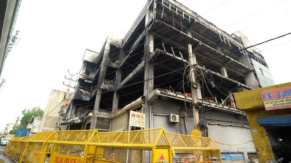 i德里工廠火災被燒燬的五層樓建築