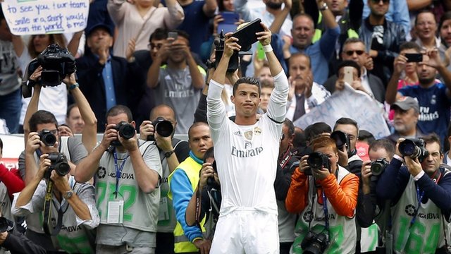 Ronaldo v Messi: Who's the best player? - BBC Newsround