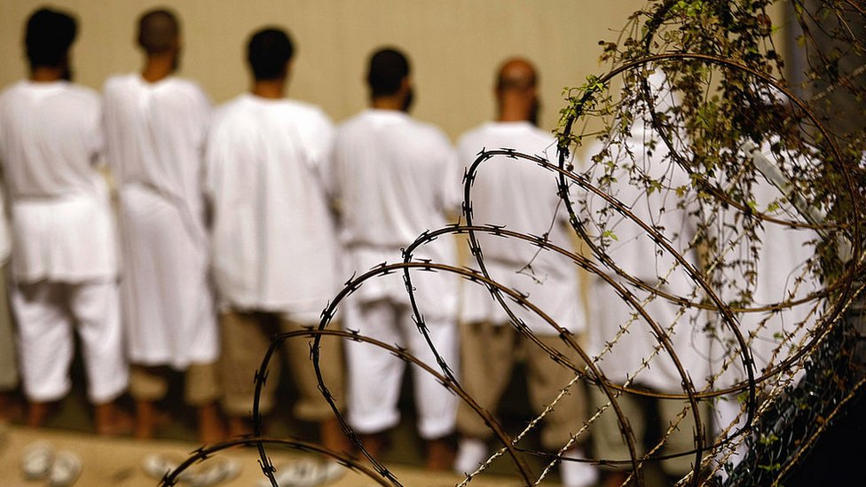 Pese a las polémicas que la rodean, la prisión de Guantánamo sigue albergando prisioneros.