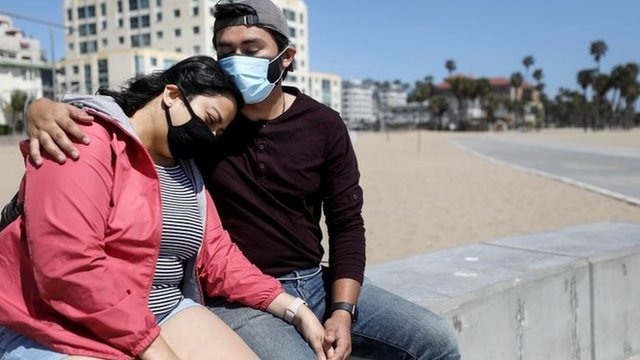 Pareja en California