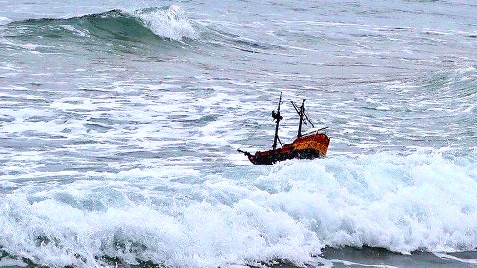 pirate ship water toy