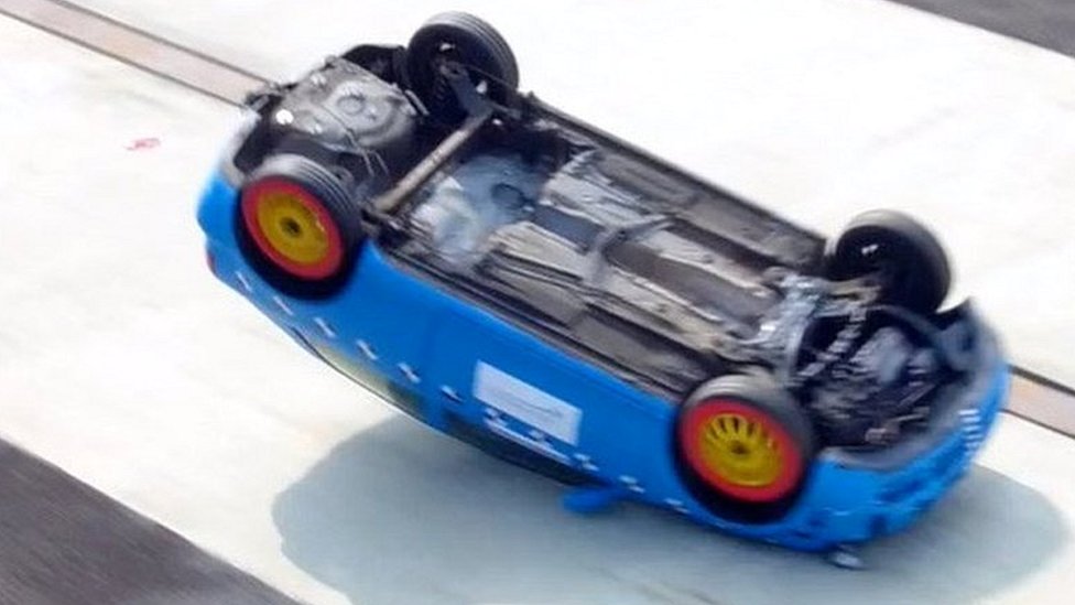 Car testing How to perform a 'corkscrew' BBC News