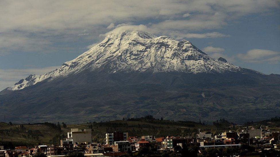 El volcán Chimborazo desde Río Bamba