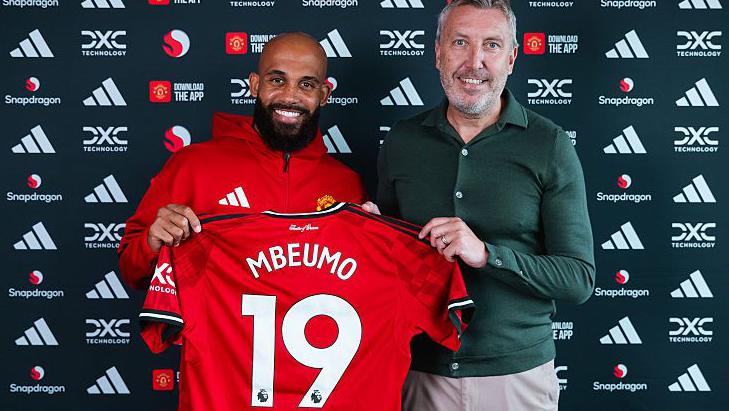 Bryan Mbeumo transfer: Manchester United sign Brentford winger - BBC Sport