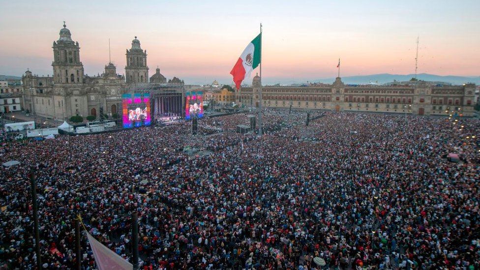 Toma de protesta de AMLO: Andrés Manuel López Obrador saca su parte más  indigenista en la fiesta del Zócalo - BBC News Mundo