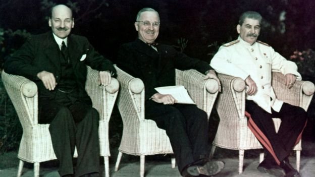 Attlee, Truman ve Stalin Potsdam Konferansı'nda