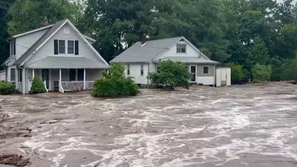 One dead in New York flood: Video shows submerged streets