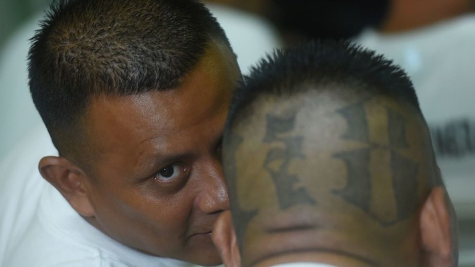 Prisioneros en El Salvador