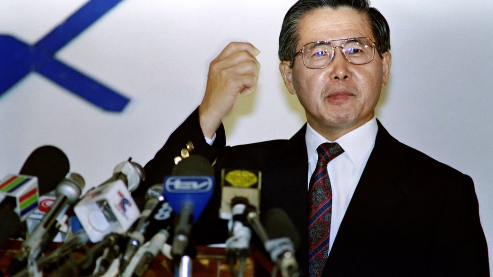 Alberto Fujimori, el 8 de abril de 1992, tres días después de anunciar la disolución del Congreso. Alberto Fujimori
