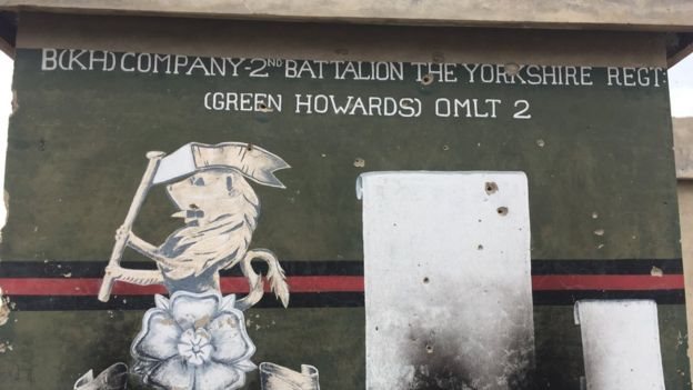 En los cuarteles de la policía en Sangin todavía hay vestigios de la presencia británica en el área. Un cartel en inglés